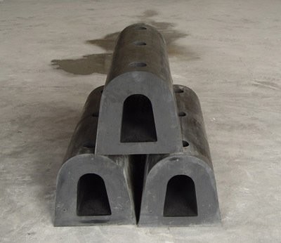 Marine D-Type Rubber Fender Easy To Install Strong Durable Custom Size Available