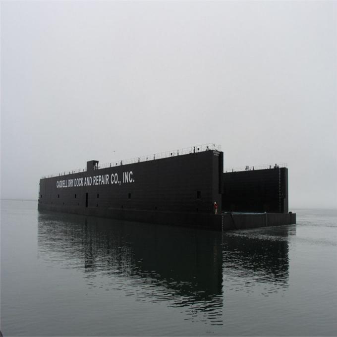 進水のための船のponton （001）