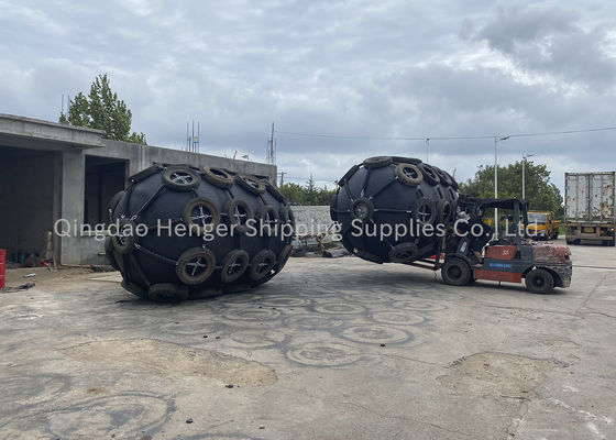 品質 外皮を保護する販売の横浜熱いタイプ膨脹可能なゴム製 フェンダー 工場