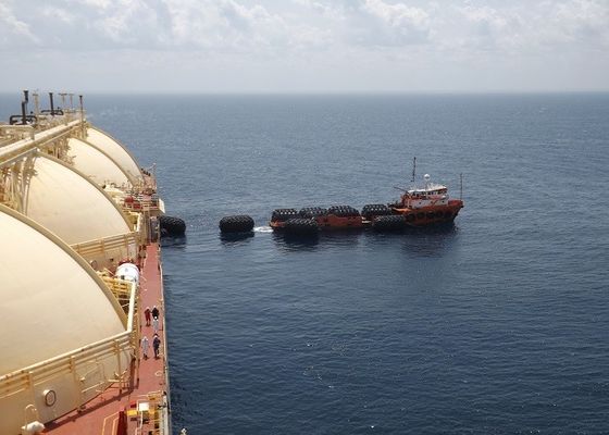 品質 艦対艦のためにカスタマイズされる横浜海洋の膨脹可能なゴム製 フェンダー 工場