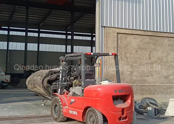 品質 DNVは船の進水のための1.8x12mの空気の海洋のゴム製 エアバッグを証明する 工場