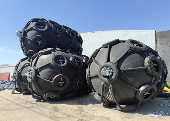 品質 鎖およびタイプが付いている海洋の空気のゴム製 フェンダーを浮かべる50Kpa 工場
