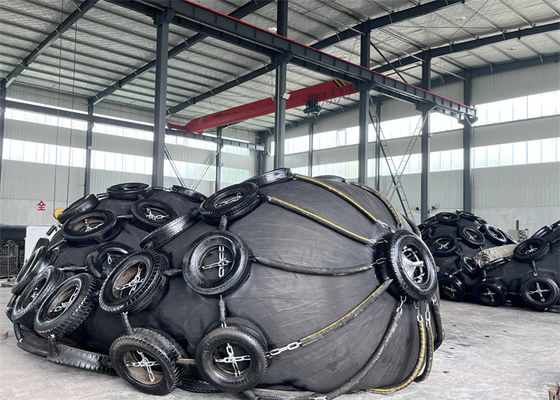 品質 ISO17357標準3.3*6.5Mの販売のための50Kpa黒の空気のゴム製 フェンダー 工場