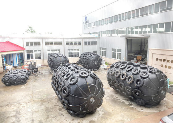 品質 ブラック・マリーヌ・pneumaticゴムフェンダー ISO17357 80Kpa 認定 工場