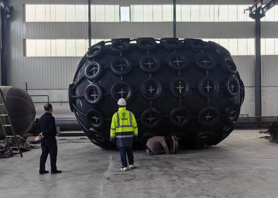 品質 SGS証明書 50Kpa 80Kpa ヨコハマ型ゴム式気圧フェンダー 工場