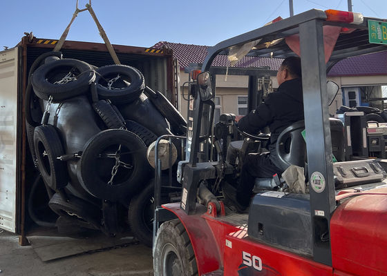 品質 海上ゴム 浮遊型 大型ドック船 パネウマティックフェンダー 工場