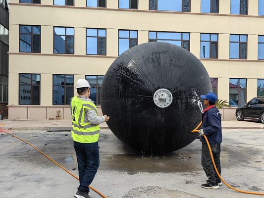 品質 ISO17357-2014 海洋フェンダー ヨコハマ型 パネウマティックゴムフェンダー 工場