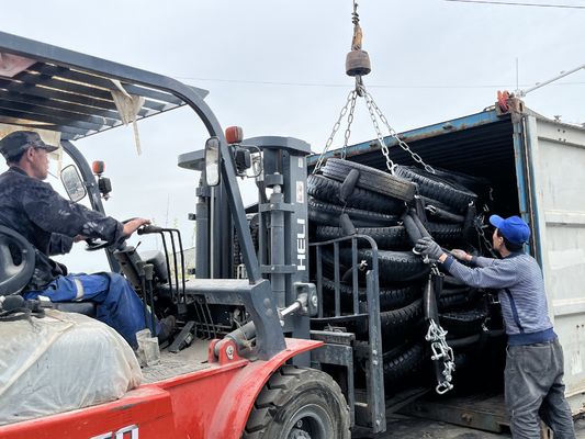 品質 BV証明書 ヨコハマ型 STS STD 輪胎網付き肺ゴムフェンダー 工場