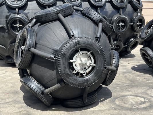 品質 パーソナライズされた黒色気圧ゴムフェンダー 高耐久性 工場