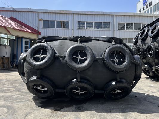 品質 ブラック/グレー 圧力性能 シリンダー パネウマティックゴムフェンダー 工場