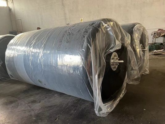 品質 船舶ドックの保護のためのインパクト ISO17357 標準ポリウレタン泡で満たされたフェンダー 工場