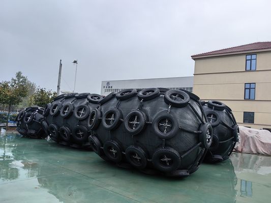 品質 Rubber Pneumatic Marine Fender Protection for Pressure Situations 工場