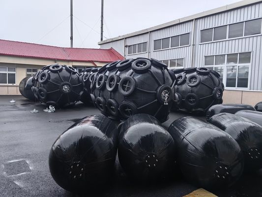 品質 Rubber Pneumatic Marine Fender Protection for Pressure Situations 工場