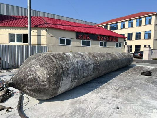 品質 耐久性 ゴムと合成繊維 海上ゴムエアバッグ 優れた爆発圧 0.3MPaから0.5MPa 海上用途に最適 工場