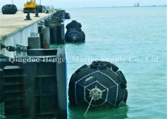 品質 ISO17357証明書80KPaのつなぐべき船のためのよい空気堅さの海洋の浮遊フェンダー 工場