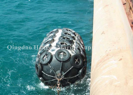 品質 ISO 17357 Compliant High Elasticity Natural Rubber Pneumatic Rubber Fender for Port Anti-Collision Use 工場