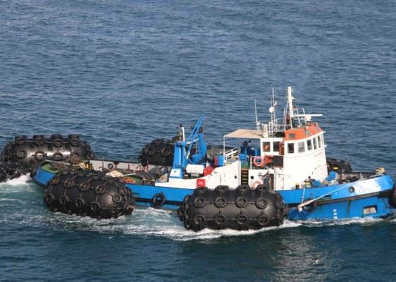 品質 クウェイの航空機のタイヤとの空気のゴム製フェンダーの老化の抵抗への船 工場