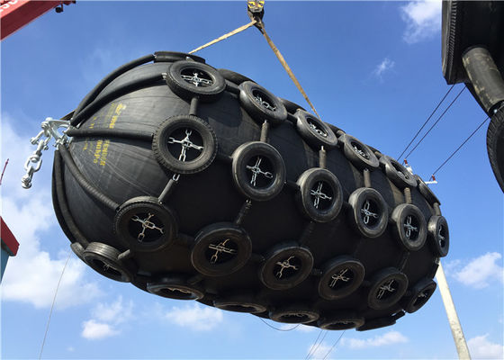 品質 飛行機のタイヤの海洋のゴム製フェンダーの反爆発0.05MPa/0.08MPa最初の内部圧力 工場