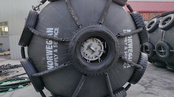 品質 船舶工場 沖合用気圧式海上フェンダー 総回転 工場