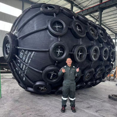 品質 Initial Internal Pressure 80kpa Marine Fendre Net Type Ideal for Marine Vessel Impact Absorption and Dock Safety Systems 工場