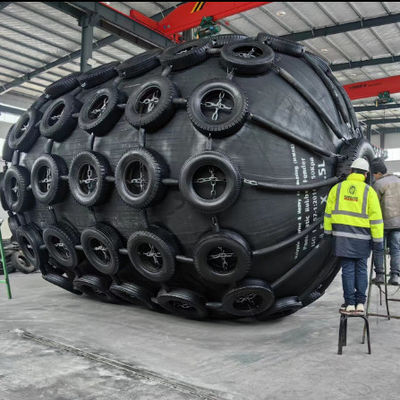 品質 0.5*1m-4.8*12m オフショア用の空気性ゴムフェンダー 工場