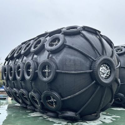 品質 ISO 17357 Certified Natural Rubber Pneumatic Fender with 50Kpa Working Pressure for Marine Safety 工場