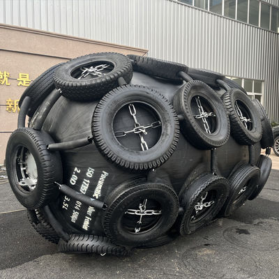 品質 ISO 17357 Certified Natural Rubber Pneumatic Fender with 50Kpa Working Pressure for Marine Safety 工場