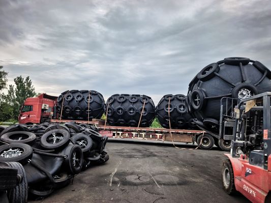 品質 BV CCS認証付き空気式ゴムフェンダー 500mm x 1000mm 工場