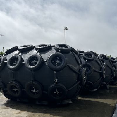 品質 Sts/Std CCS/BV/Lr/Dnv 適用のための空気性ゴムフェンダー 承認 工場