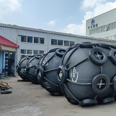 品質 50kpaと80kpaの圧力オプションでISO17357標準気圧ゴムフェンダーをカスタマイズ 工場