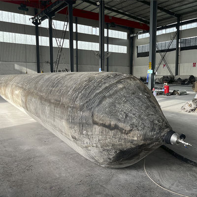 品質 船舶進水・サルベージ用、直径0.8～3m、長さ4～25mの頑丈な海洋用ゴムエアバッグ 工場