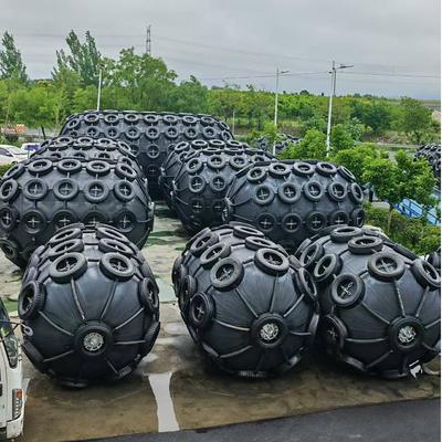 品質 パーソナライズされたサイズ ISO17357 認証された 50kpa & 80kpa 圧力オプションのpneumaticゴムフェンダー 工場