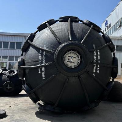 品質 Heavy Duty Pneumatic Rubber Fender Offering Excellent Performance in Protecting Marine Vessels and Facilities 工場