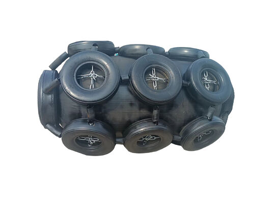 品質 長さ1〜9m 岸壁保護フェンダー 衝突防止型 ローラーガードレール 安全な係留作業に不可欠な構成部品 工場