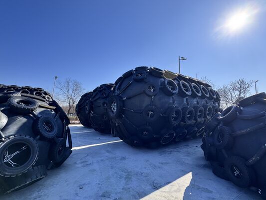 品質 ISO17357認証された気力ゴムフェンダー,カスタマイズされたサイズ0.3-4.8 Mと50kpa&80kpa圧力 工場