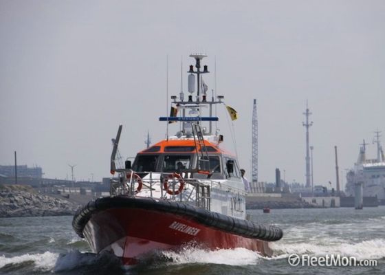 品質 エヴァの留め具ベルトの高い伸縮性の老化の抵抗の固体泡が充填されたボートのフェンダー 工場