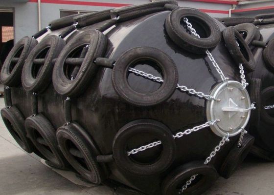 品質 High Density Foam Core Foam Filled Fender with High Energy Absorption Capacity and Positive Buoyancy for Marine Protection 工場