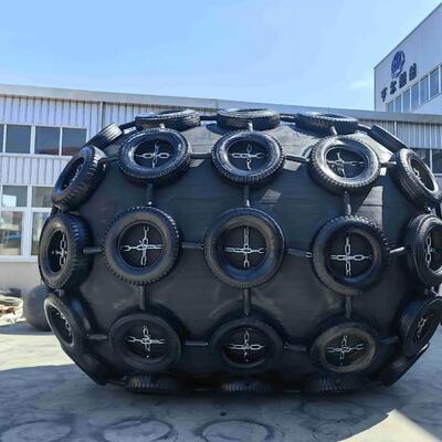 品質 Heavy Duty Pneumatic Rubber Fender Offering Excellent Performance In Protecting Marine Vessels And Facilities 工場