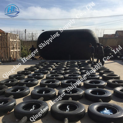 品質 耐久の自然な海洋のゴム製フェンダーの保証24か月ののゴム製ドックのフェンダー 工場