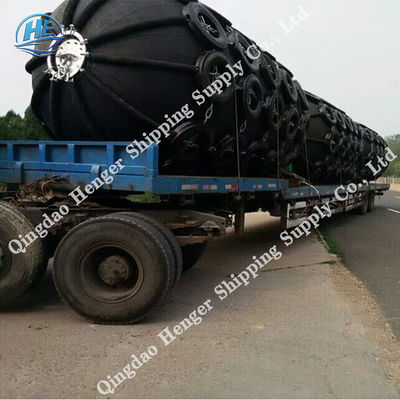 品質 軽量の黒い空気のゴム製フェンダーのゴム製ドックのフェンダーの大きいエネルギーは取付け絶食します 工場