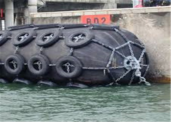 品質 1700X3000MMのチェーン タイヤ80Kpaの空気のゴム製 フェンダー 工場