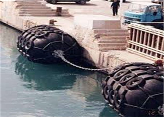 品質 50kPaおよび80kPaボートのゴム製 フェンダーの保護の容器 工場