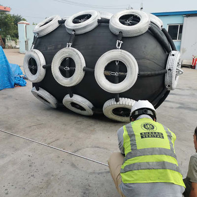 品質 空気のゴム製 フェンダーの艦対艦の転送操作を浮かべるSTS 工場