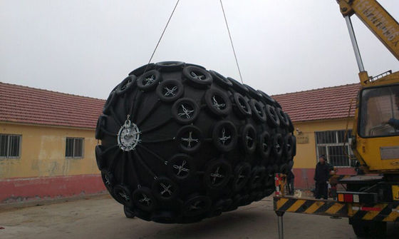 品質 海洋Iso 17357証明された横浜のゴム製 フェンダー50kpa D1.5M*L3.0M 工場