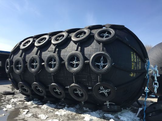 品質 船の保護60% Nuturalゴム製空気の海洋のフェンダー2x3.5m 50Kpa 工場