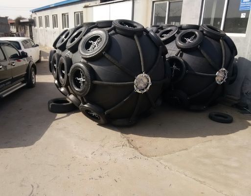 品質 ロープの純空気のボートのフェンダーの空気のゴム製 フェンダーが付いているゴム製 マット 工場