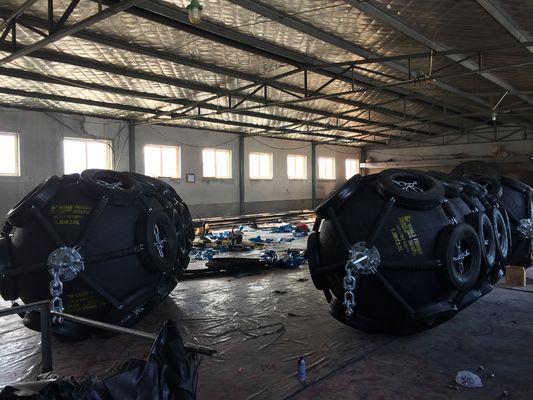 品質 横浜空気の骨があるフェンダーの海洋装置の横浜空気のゴム製 フェンダー 工場