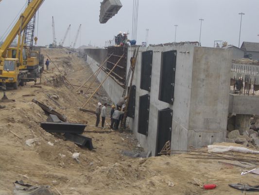 品質 重い持ち上がるゴム製膨脹可能な海洋のエアバッグD15*L20mの海兵隊員の持ち上がるエアバッグ 工場