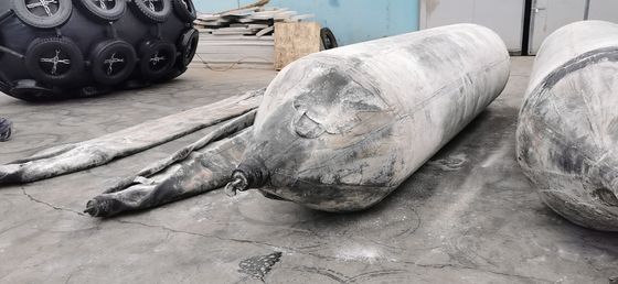 品質 低圧の重い持ち上がるゴム製 エアバッグはゴム製海洋のエアバッグを使用した 工場