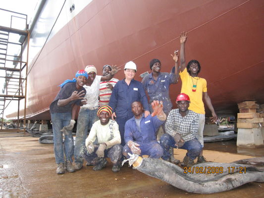 品質 海洋のエアバッグによって最大限に活用されるレイアウトを進水させるD15*L20m 0.20Mpaの船 工場